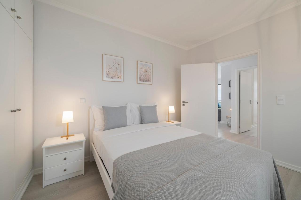 Intelsol Calheta By An Island Apartment *