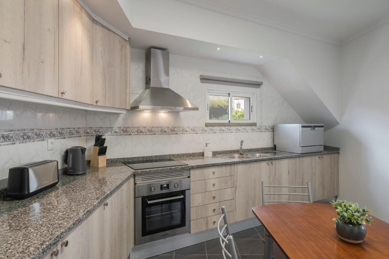 Intelsol Calheta By An Island Apartment